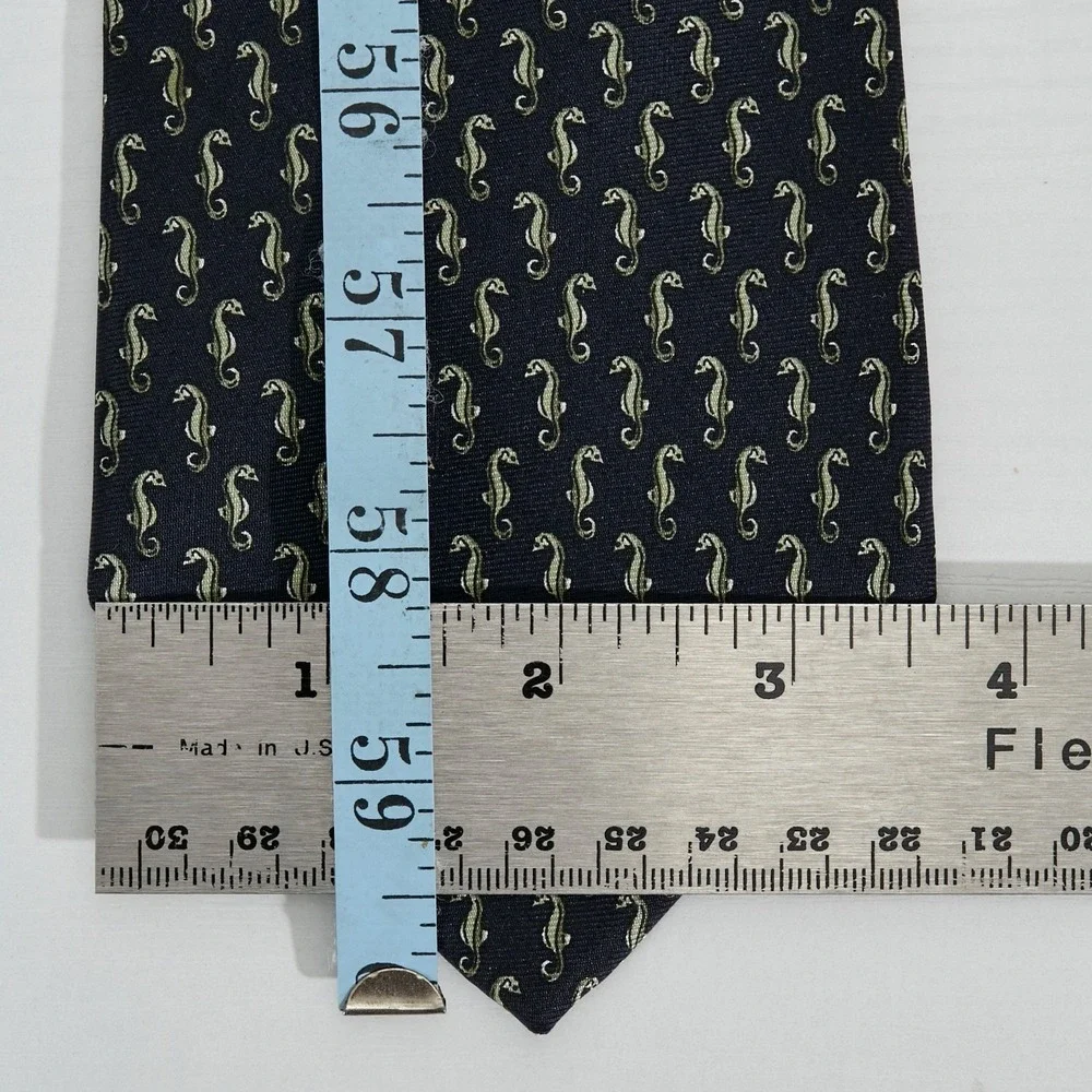Brooks Brothers Makers Men's 100% Silk Necktie‎ Designer Navy Blue Seahorse Repp